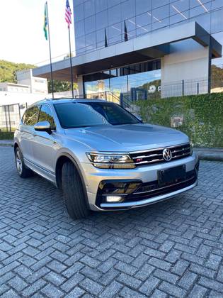 VOLKSWAGEN TIGUAN 2.0 350 TSI GASOLINA ALLSPACE R-LINE 4MOTION DSG VOLKSWAGEN TIGUAN 2.0 350 TSI GASOLINA ALLSPACE R-LINE 4MOTION DSG